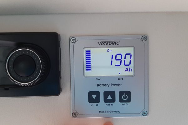 Batterie Monitor im Westfalia Columbus 540d Batterie Monitor im Westfalia Columbus 540d