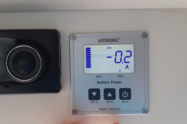 Batterie Monitor im Westfalia Columbus 540d Batterie Monitor im Westfalia Columbus 540d