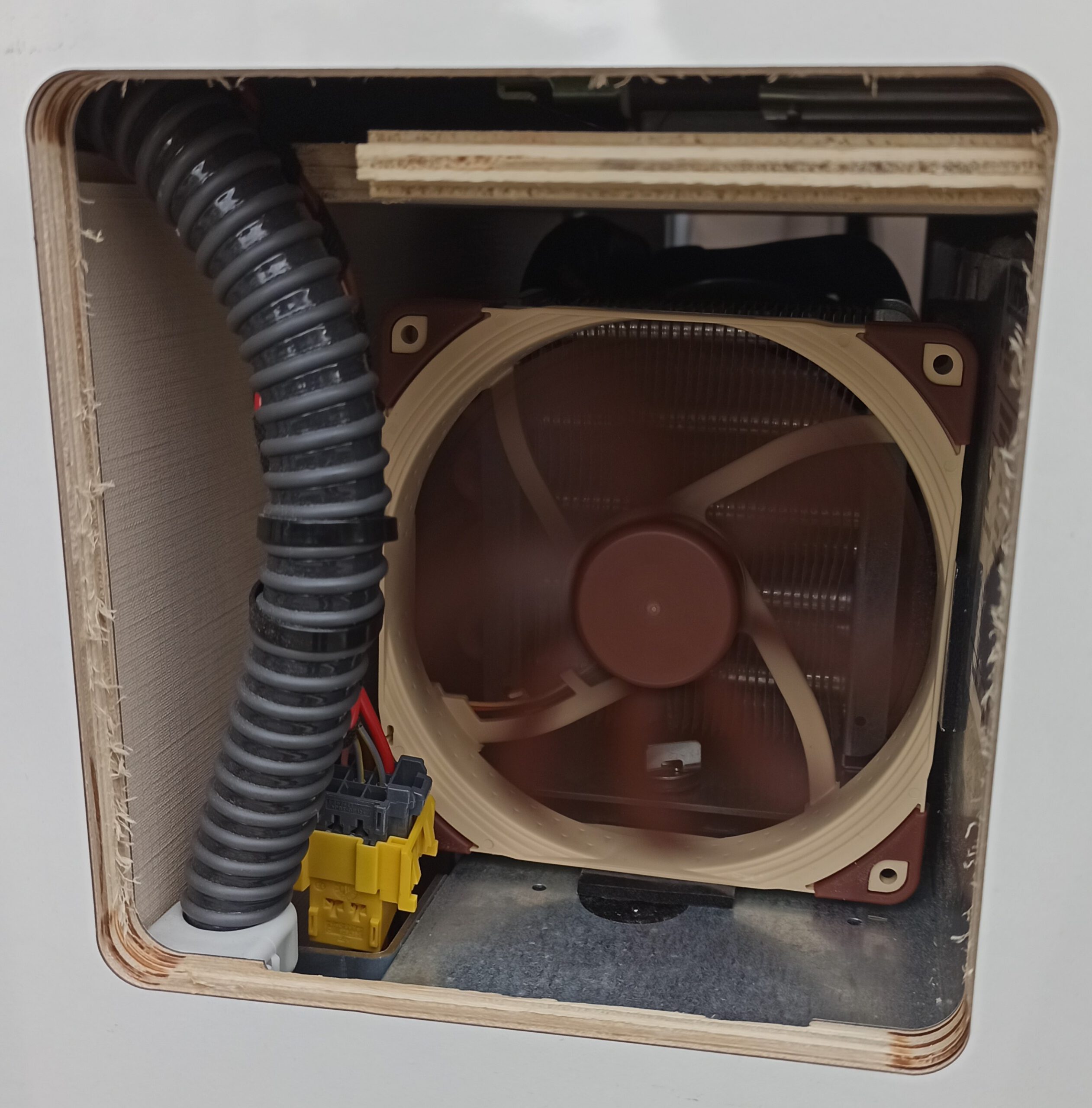 Lüfter_Westfalia_Columbus_540d_Vitrifrigo_Kühlschrank