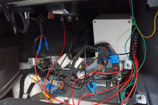 Westfalia_Columbus_Smart_Home_Camper_Homematic_Lueftersteuerung_Gehause_Einbau