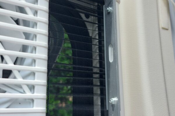 Titan Fensterlüfter_Fliegengitter